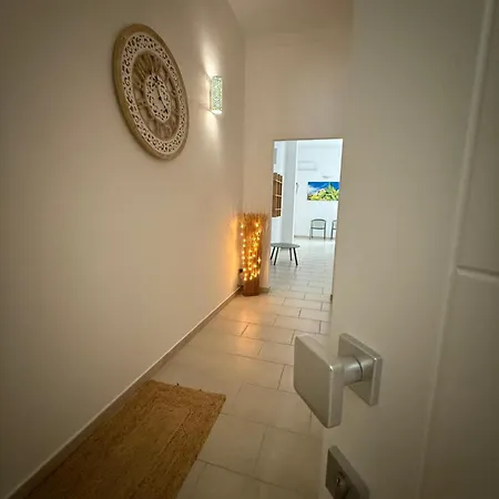 Nina Rooms&apartments شقة *