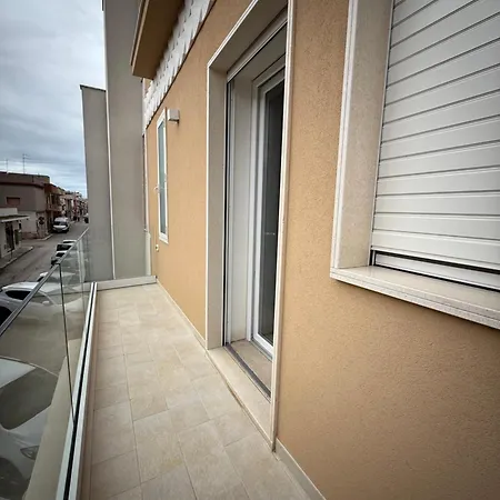 Nina Rooms&apartments ليتسانو