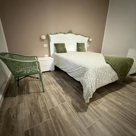 Nina Rooms&apartments شقة ليتسانو