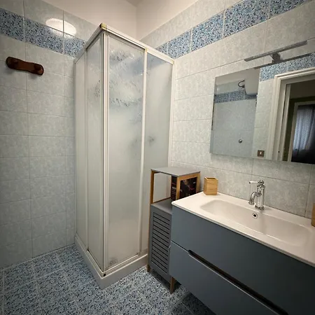 شقة Nina Rooms&apartments ليتسانو