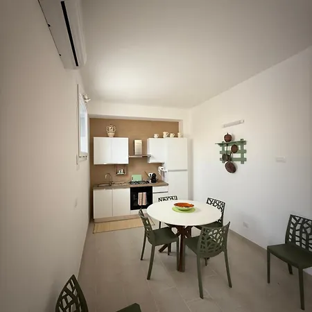 Nina Rooms&apartments ليتسانو