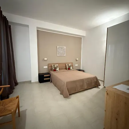 Nina Rooms&apartments شقة