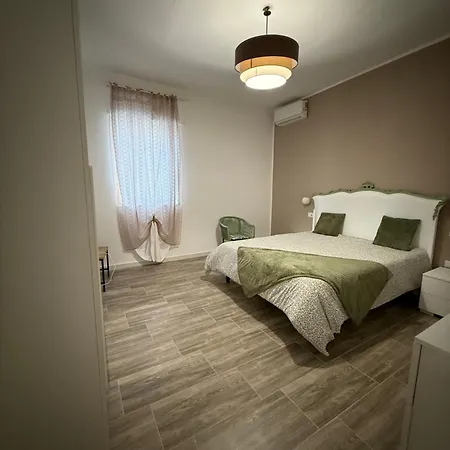 Nina Rooms&apartments ليتسانو